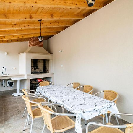 Nice Apartment In Dubrovnik With Kitchen Ngoại thất bức ảnh