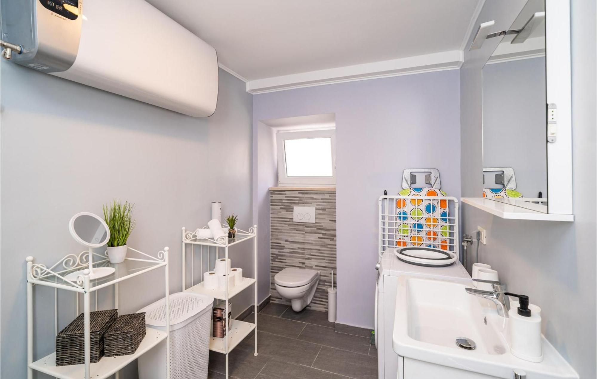 Nice Apartment In Dubrovnik With Kitchen Ngoại thất bức ảnh